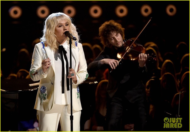 It Ain't Me Babe - Kesha hinh anh