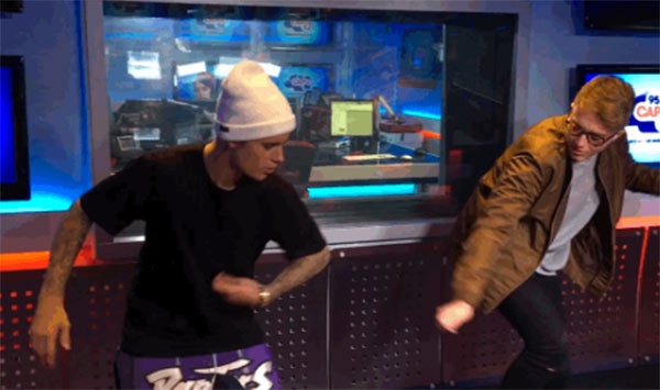 Justin Bieber bi che nhay do te hinh anh