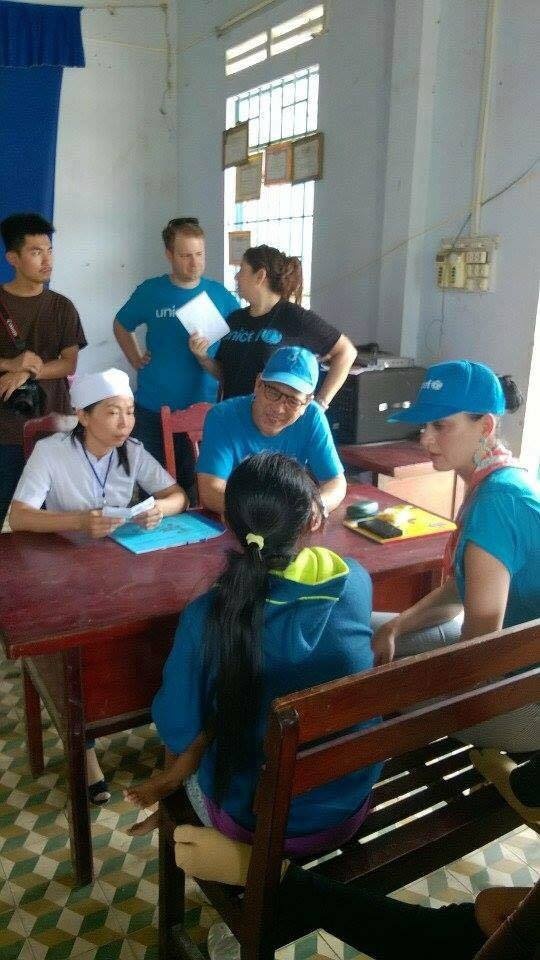 Katy Perry đi từ thiện tại Khánh Hòa ảnh 7 Katy Perry di tu thien tai Khanh Hoa anh 7