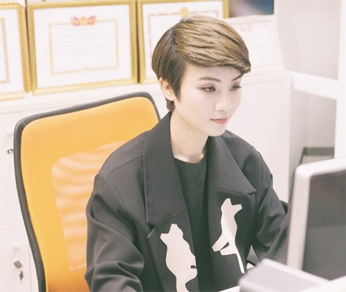 Chuyen tinh yeu cua nu BTV 'khoe' nhat VTV hinh anh