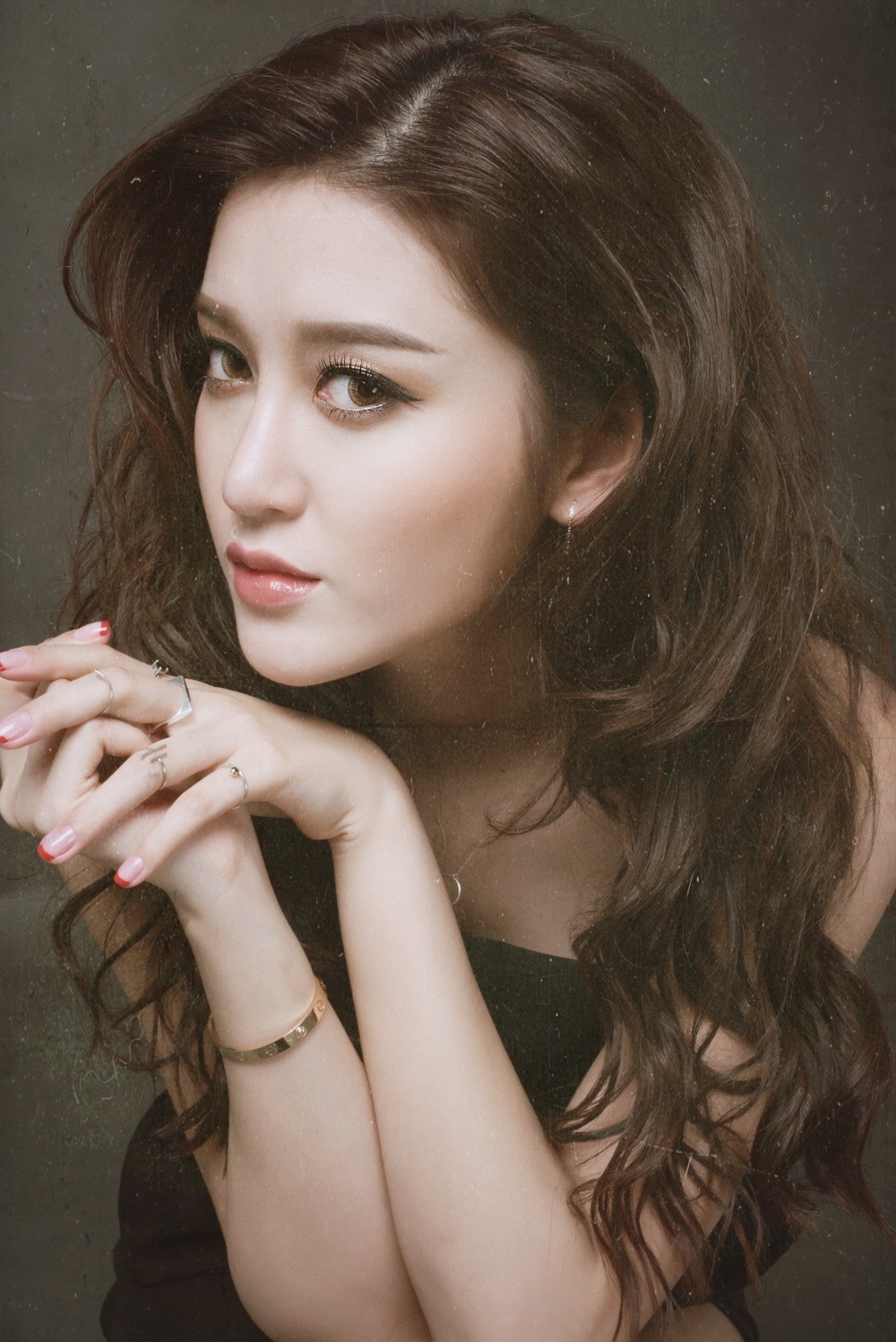 Huyền My ra mắt bộ ảnh mới ảnh 4 Huyen My ra mat bo anh moi anh 4