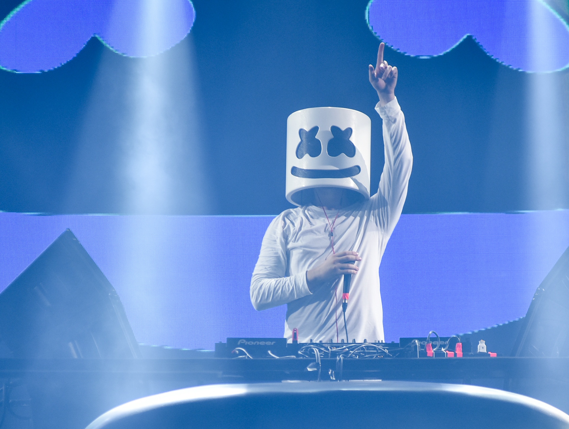 DJ Marshmello den Viet Nam anh 1