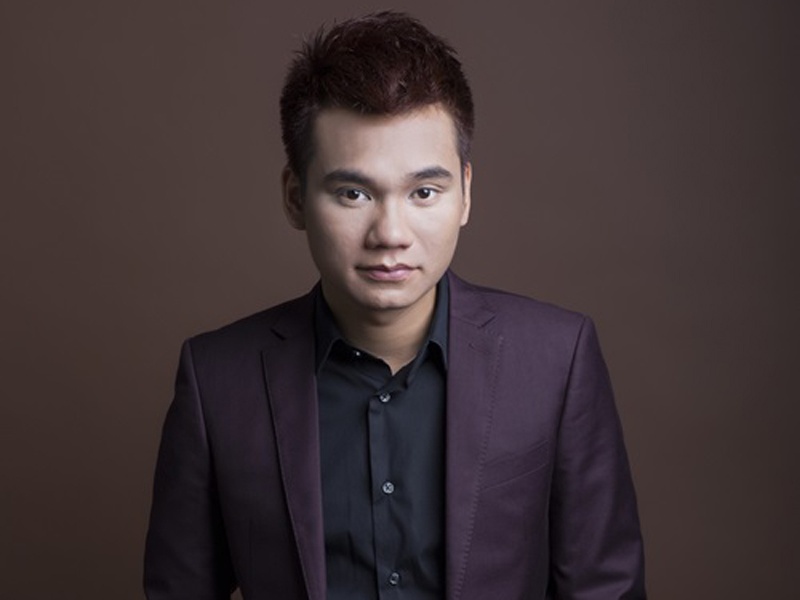 Khac Viet to chuc liveshow don tuoi 28 hinh anh