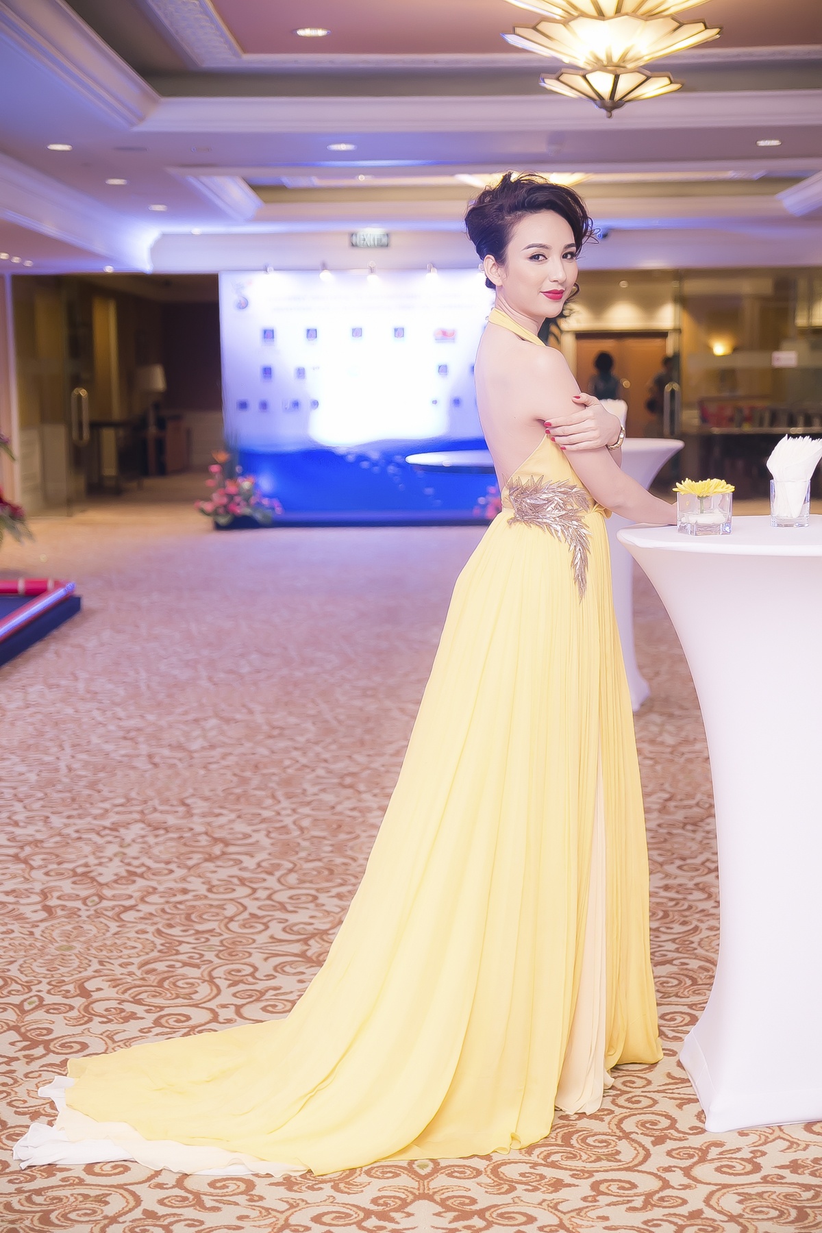 Tối 18/7, Ngọc Diễm xuất hiện với tư cách MC dẫn chương trình trong một sự kiện được diễn ra tại TP.HCM.