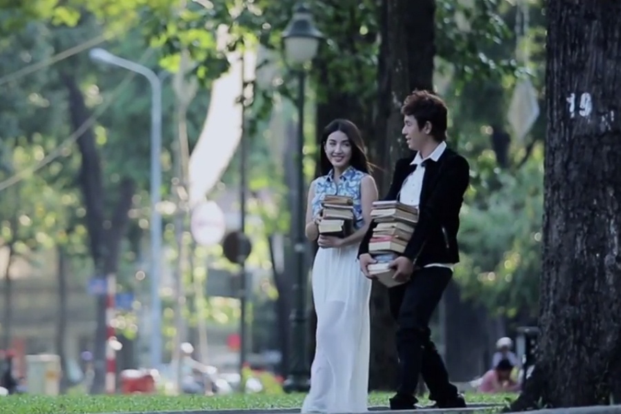 Nhưng vì công việc của gia đình, Hồ Tuấn Anh tạm gác lại mọi kế hoạch trong công việc để giải quyết việc riêng. Sau 2 năm, Hồ Tuấn Anh quyết tâm trở lại con đường ca hát. 