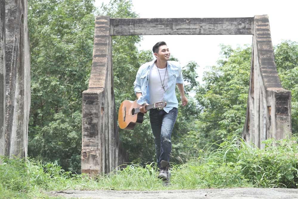 Không chỉ thực hiện single, Hồng An sẽ thực hiện MV cho ca khúc chủ đề của single.