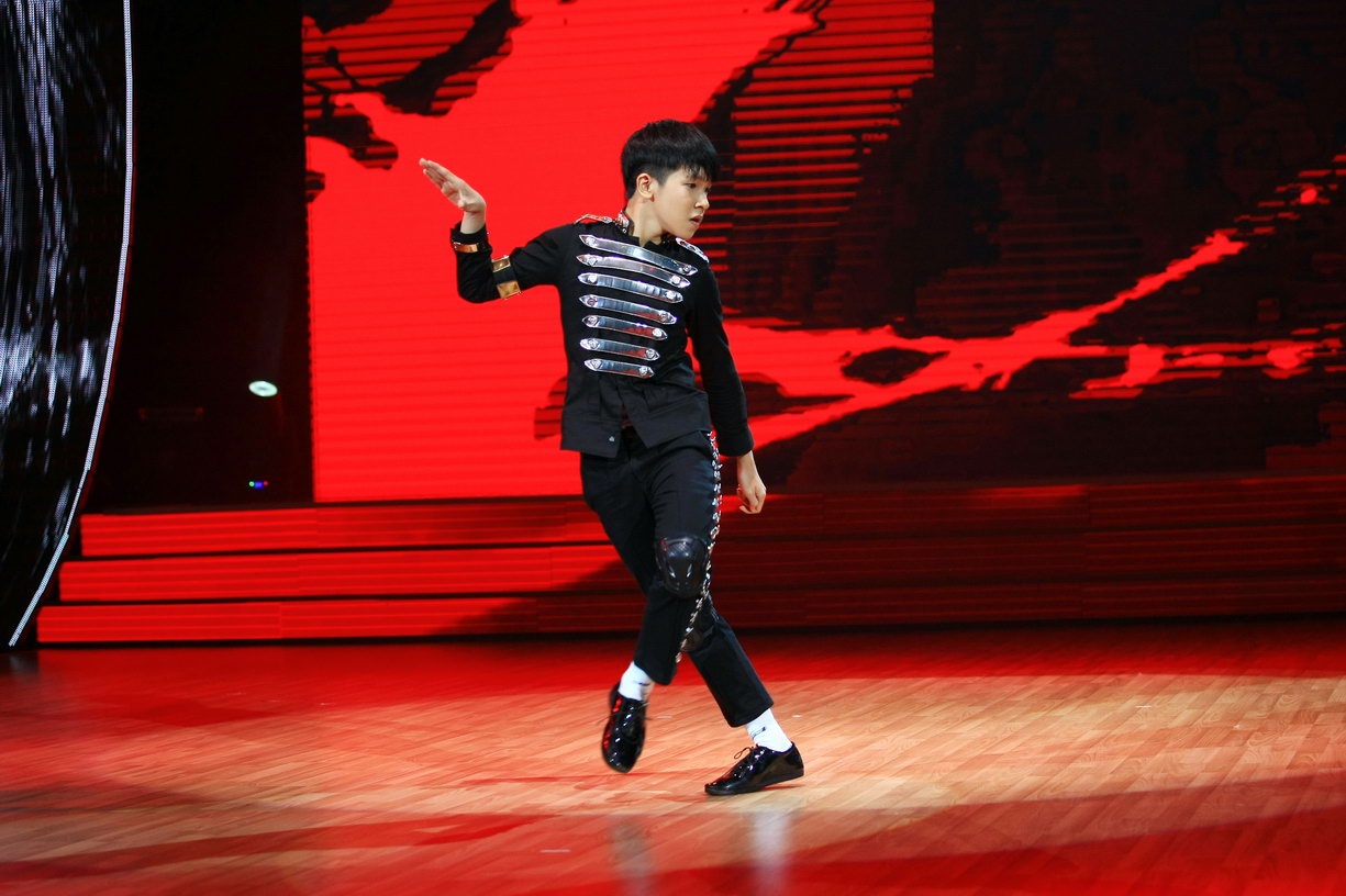 Oc Thanh Van noi da ga truoc Michael Jackson nhi hinh anh