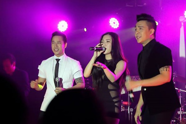 Huong Tram dien vay goi cam ben canh The Men hinh anh