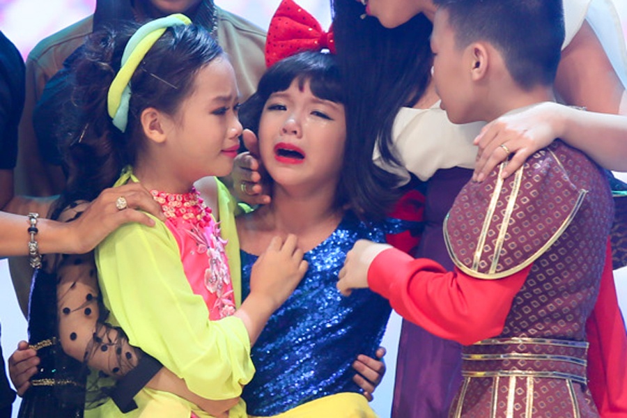 Phuong Trinh khoc nac khi bi loai o BNHV nhi hinh anh