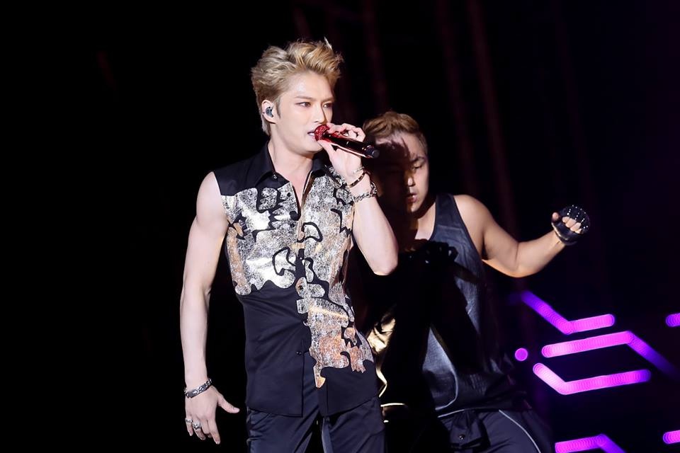 JYJ noi tieng Viet hinh anh