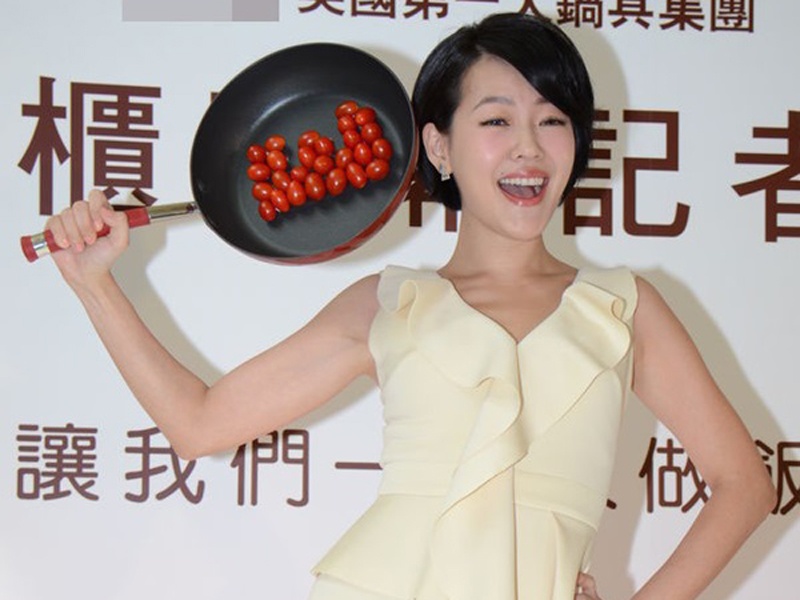 Chong vuong vong lao ly, Tieu S van uon eo phan cam hinh anh