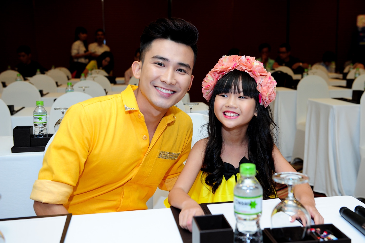 Chi Thien, Kyo York thi Guong mat than quen nhi hinh anh