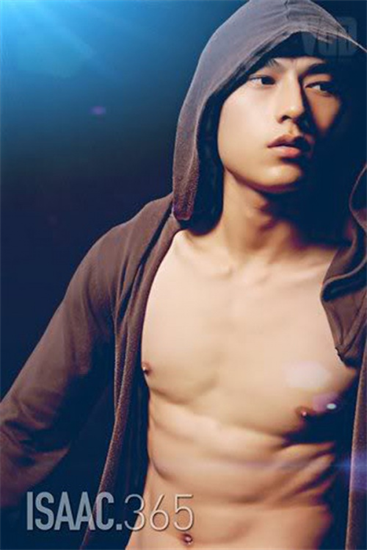 Trước khi debut, trưởng nhóm Isaac 365 đã từng 