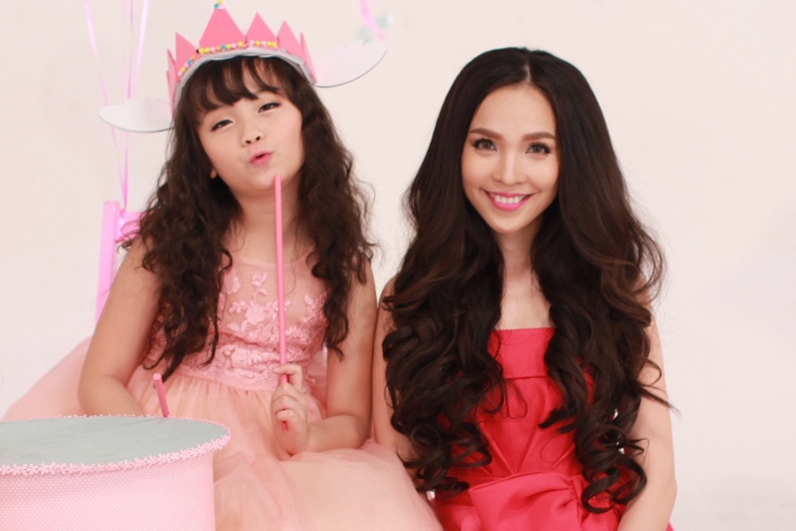 Hien Thuc gioi thieu ca khuc ve me nhan dip 20/10 hinh anh