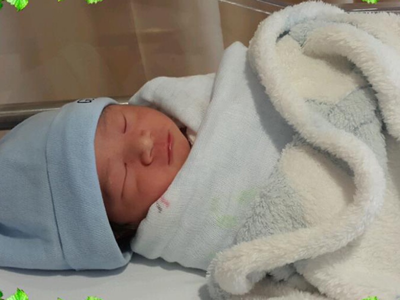 MC Thanh Thao Hugo sinh con trai nang 3kg hinh anh