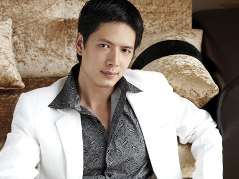Binh Minh van dong nghe si ung ho Duy Nhan hinh anh