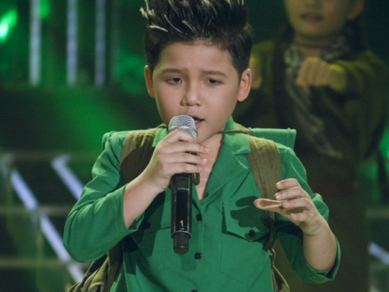 Thi sinh nhi doat 100 trieu dong nho hoa than Dam Vinh Hung hinh anh