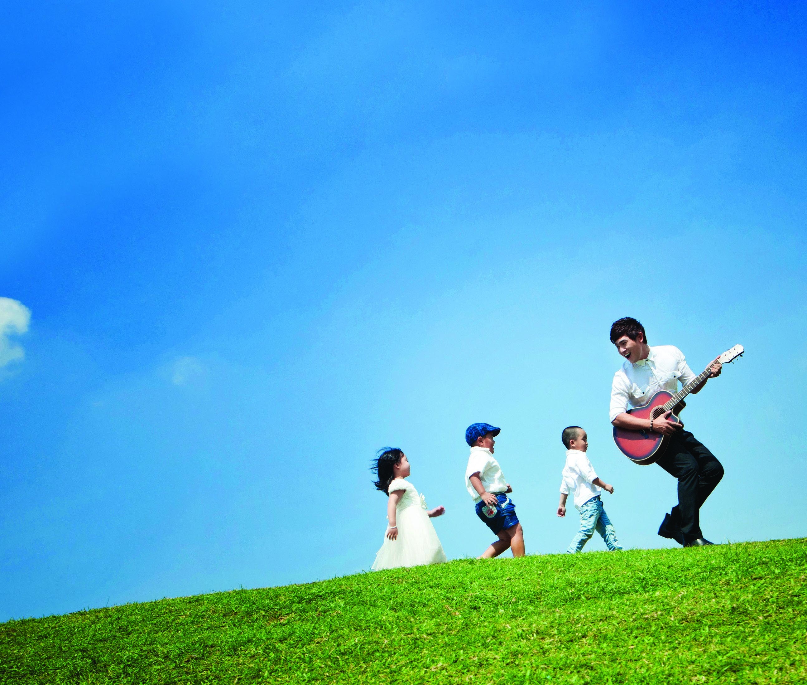 MV Neu chi con mot ngay de song hinh anh