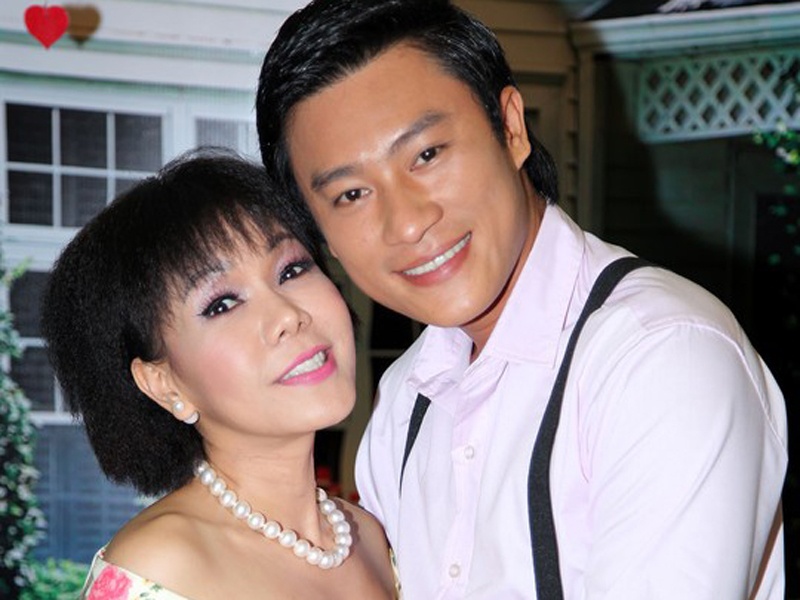 Viet Huong run khi lan dau dong canh nong hinh anh