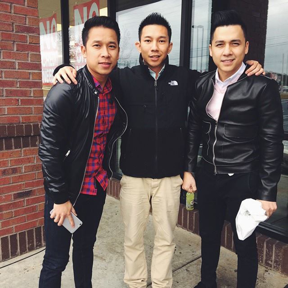 Sau chuyến lưu diễn ở Nga vào tháng 9, xuyên Việt khắp các tỉnh thành vào tháng 11, The Men đã có mặt tại Mỹ để phục vụ các kiều bào âm nhạc tại đây.