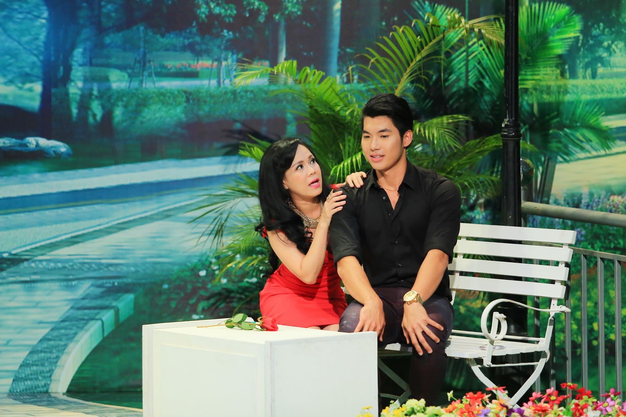 Truong Nam Thanh doi dau Viet Huong hinh anh