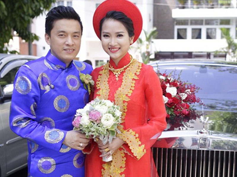 Hanh trinh yeu nhau 4 nam cua Lam Truong va vo hot girl hinh anh