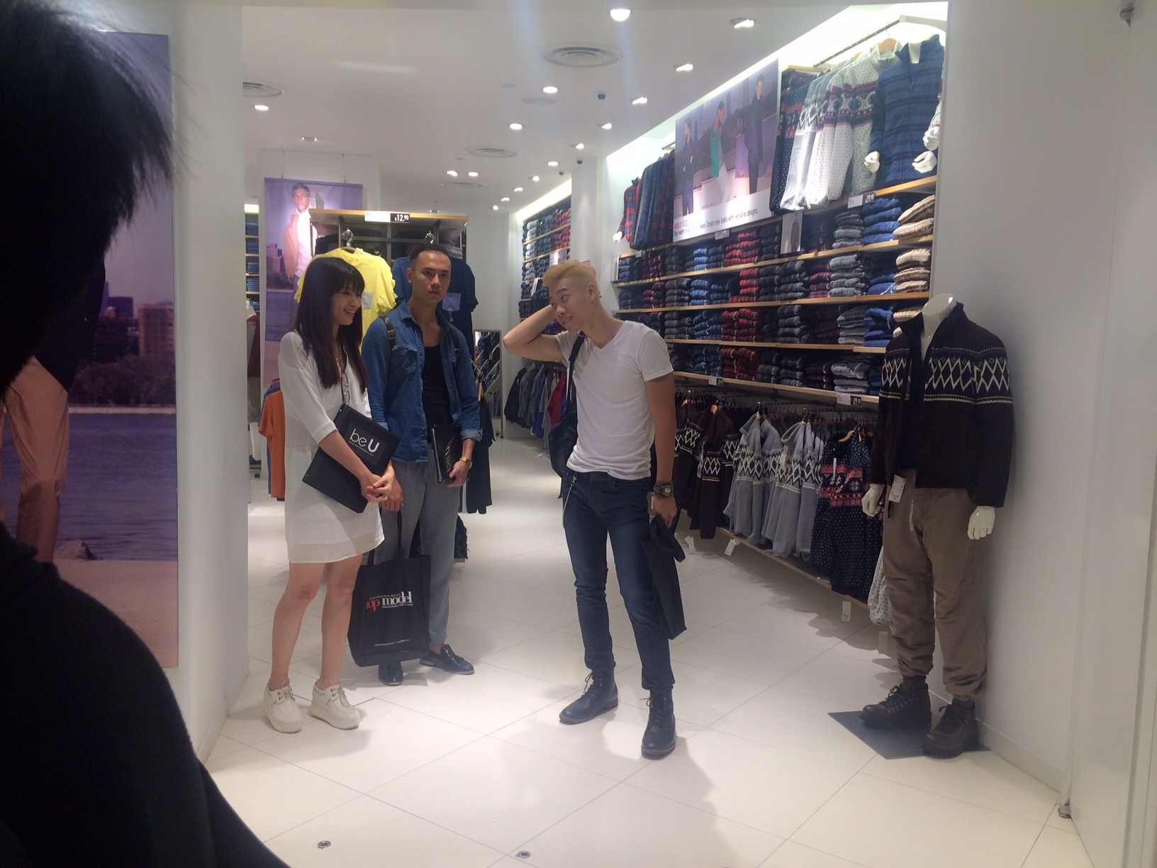 Vietnam's Next Top Model bi nghi lo ket qua top 3 hinh anh