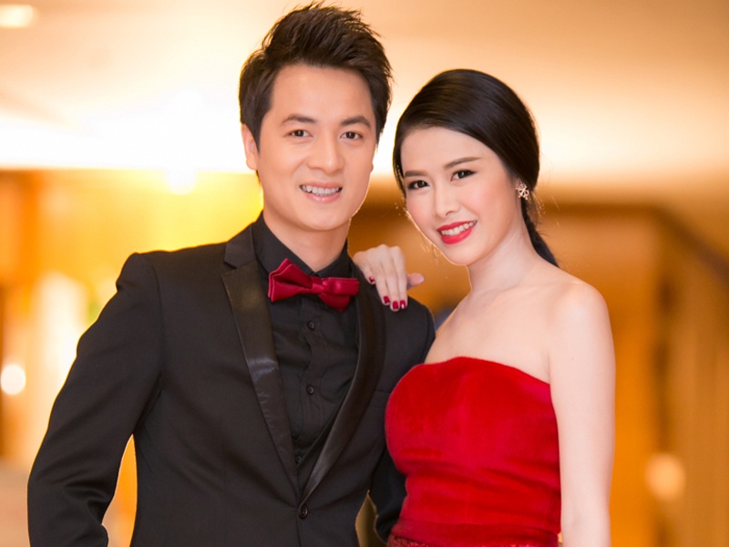 Vo Dang Khoi goi cam sanh doi ben chong hinh anh