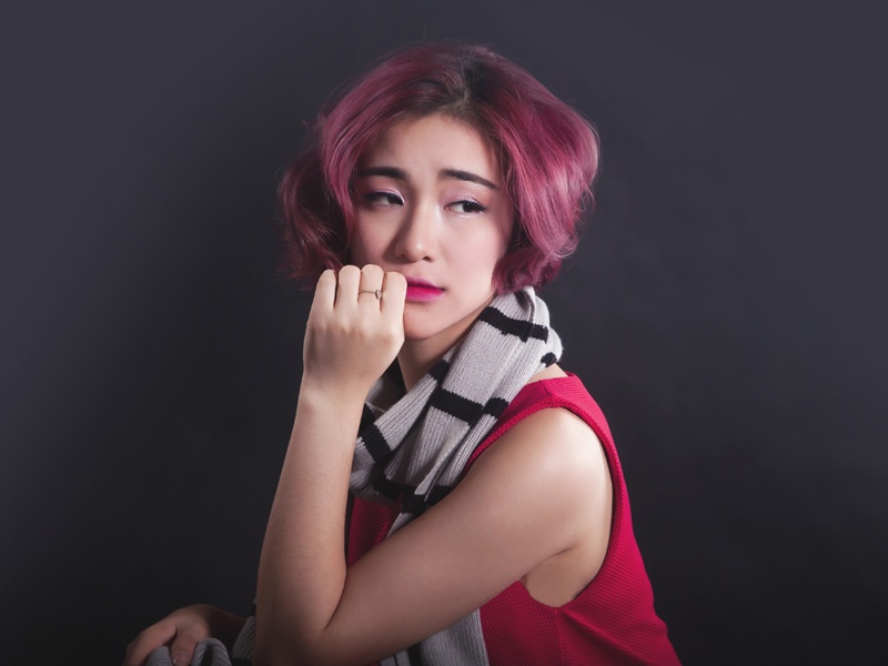 Bui Anh Tuan giup Hoa Minzy sua loi bai hat hinh anh