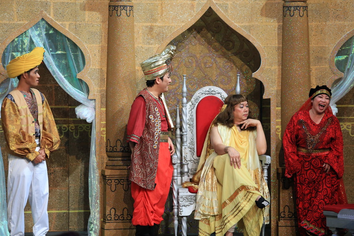 Phi Phung doi dau Truong Giang - Chi Tai hinh anh