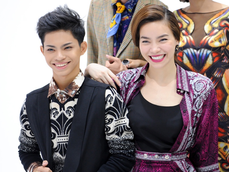 Ha Ho thich thu khi dung do ban sao tai Fashionista Vietnam hinh anh