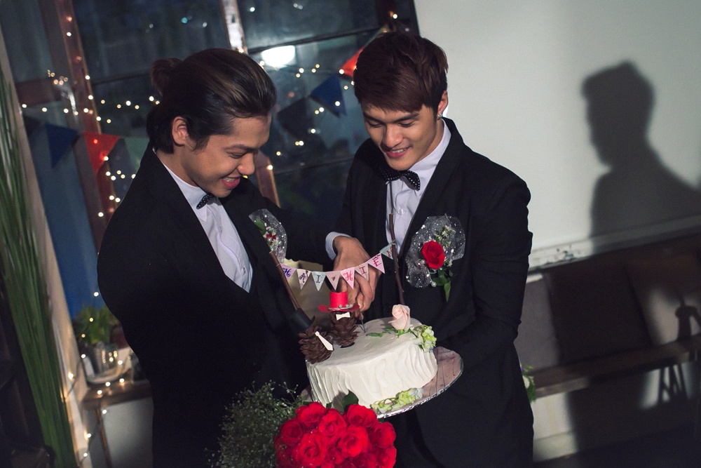 Phim ngan Nguoi luon di phia sau hinh anh