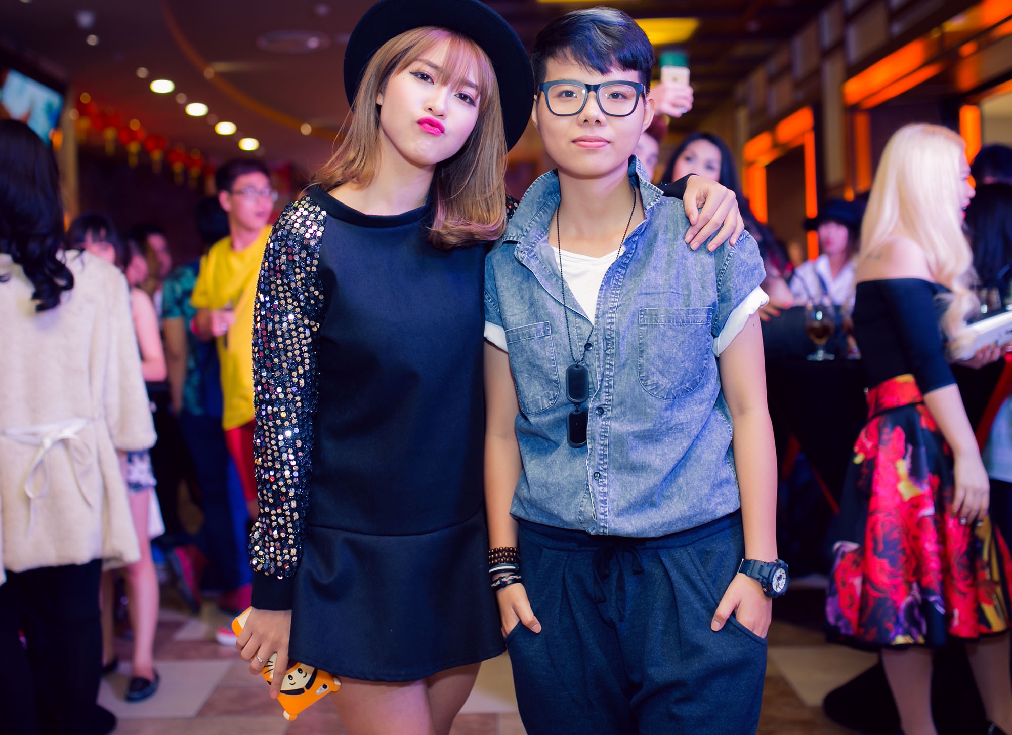 Kha Ngan nhang nhit ben canh Vu Cat Tuong hinh anh