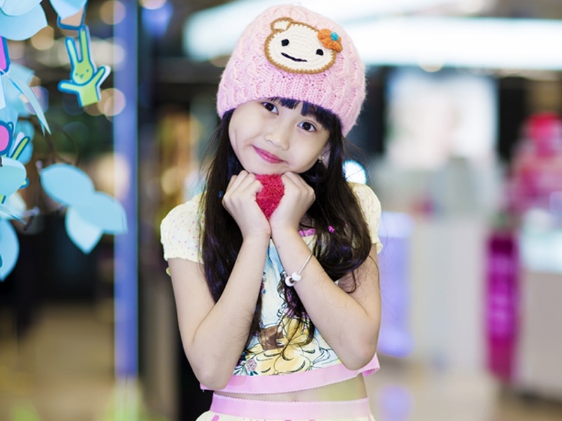 Thi sinh Guong mat than quen nhi phat hanh album tai My hinh anh