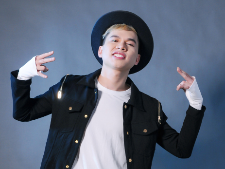 Hoang Ton: 'Chung toi khong so chai mat tren truyen hinh' hinh anh