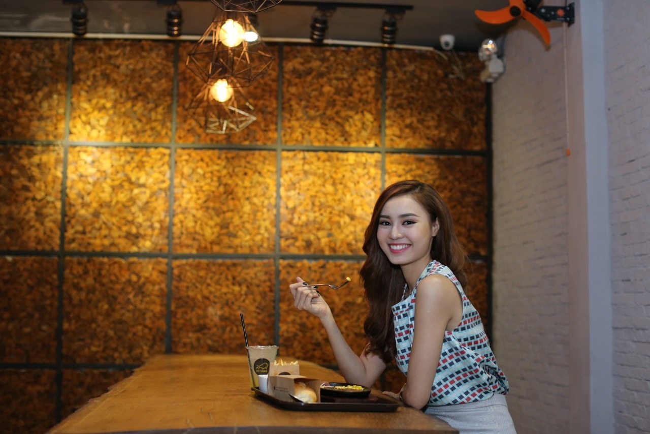 Lan Ngoc tranh thu di an giua buoi tap Buoc nhay hoan vu hinh anh