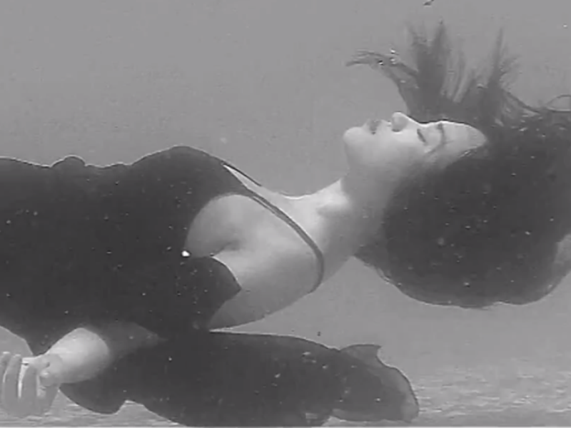 Si Thanh ngam nuoc 5 tieng cho canh quay 10 giay hinh anh