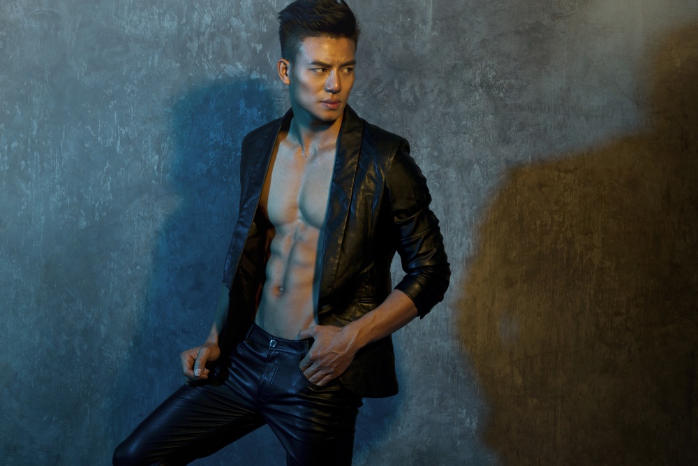 Hieu Nguyen mat 5 nam de co than hinh 6 mui hinh anh