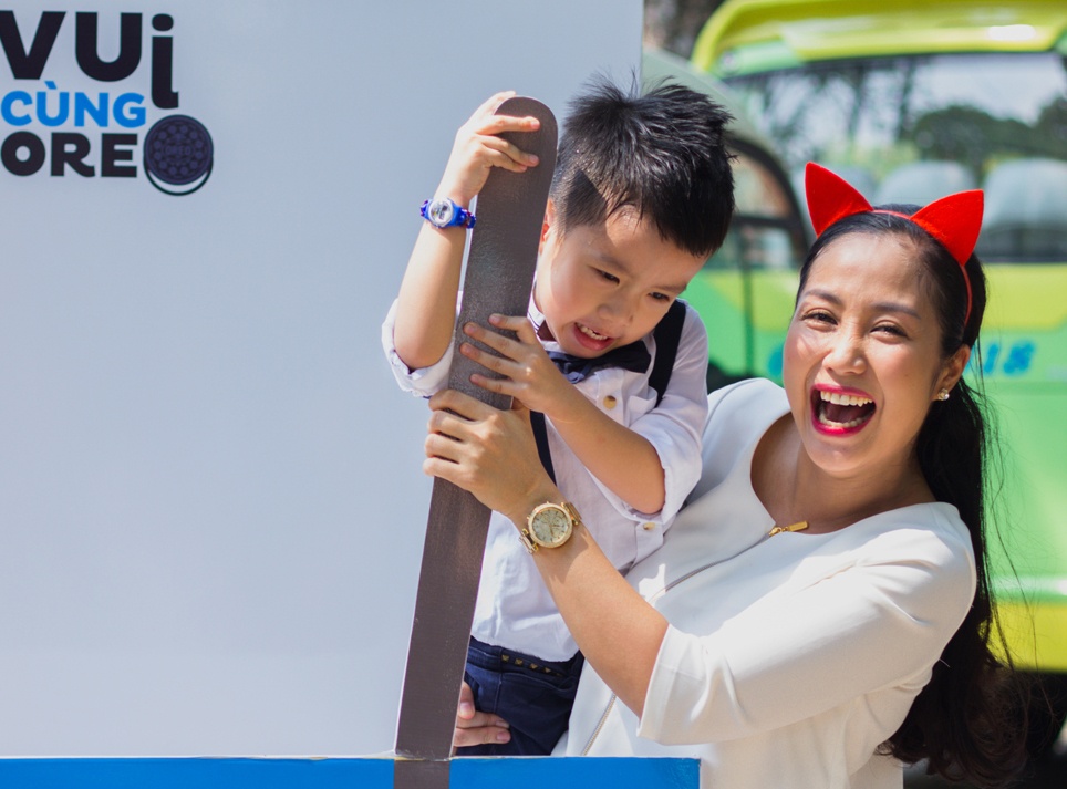 Vừa sinh con thứ ba nhưng Vân Ốc nhanh chóng quay trở lại với các hoạt động của làng giải trí. Cô đang tích cực giảm cân để tham gia các vai diễn kịch, phim ảnh mới.