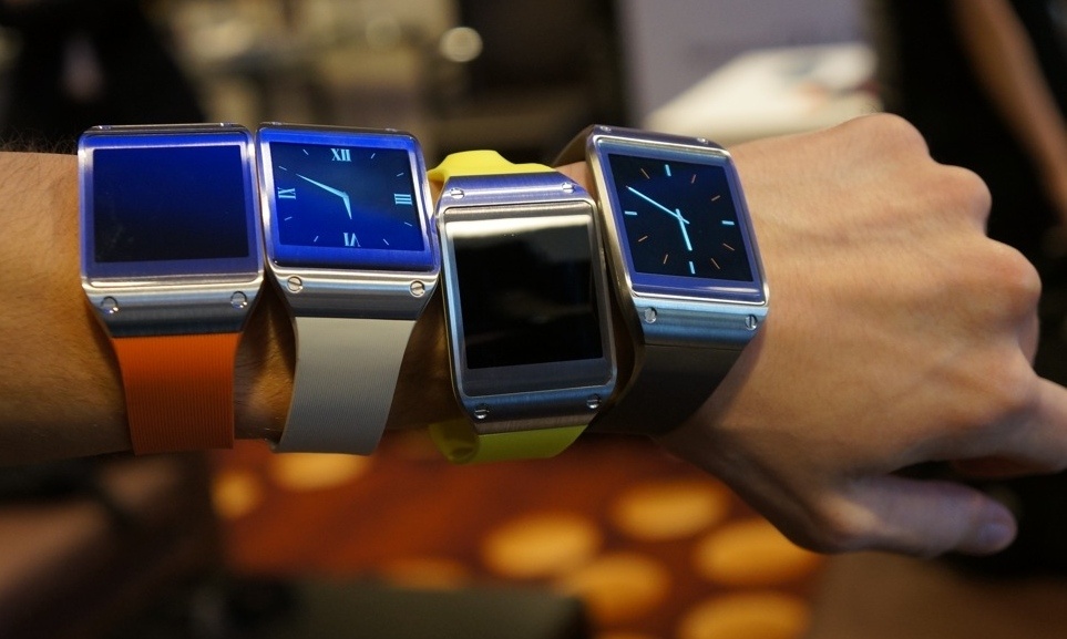 Dong ho thong minh Galaxy Gear chinh thuc ra mat hinh anh