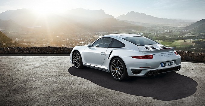 Porsche 911 Turbo va Turbo S gia hon 10 ty dong tai VN hinh anh
