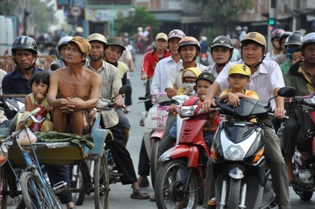 'Can chuan bi cam xe may o tat ca do thi lon' hinh anh