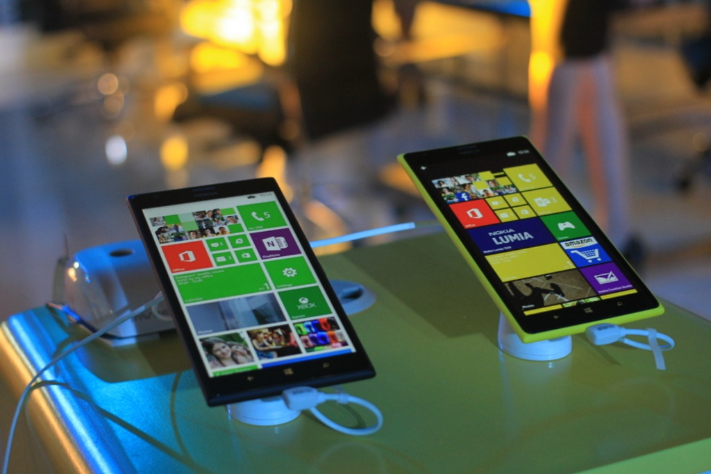 Anh thuc te Nokia Lumia 1520 chinh hang gia 16 trieu hinh anh