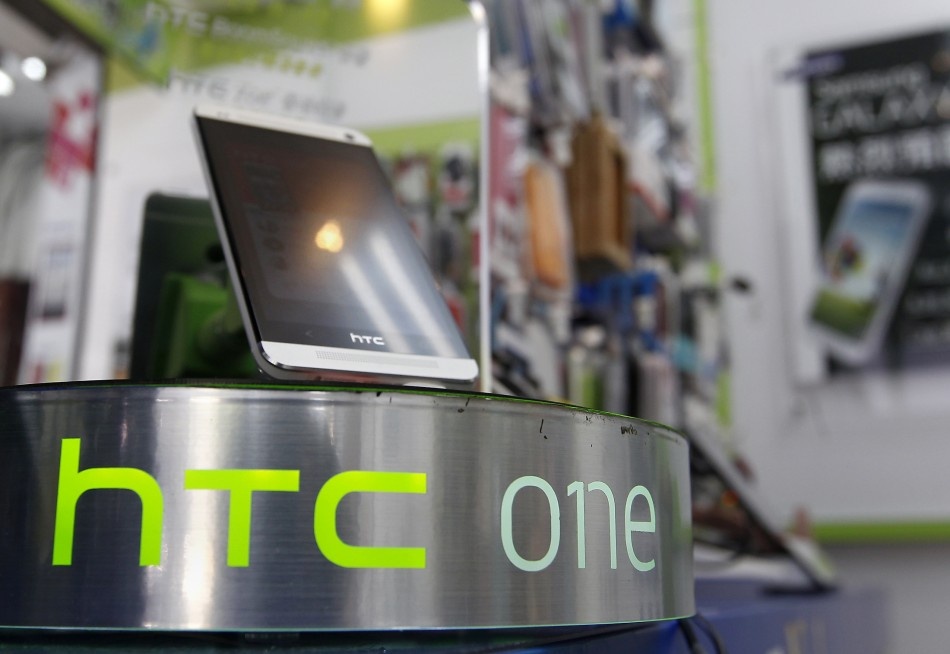 HTC don nhan thach thuc trong mua nghi le hinh anh