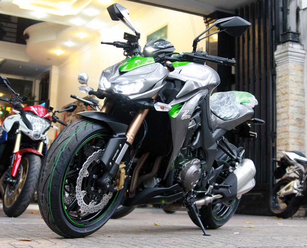 Anh Kawasaki Z1000 2014 dau tien o Sai Gon hinh anh