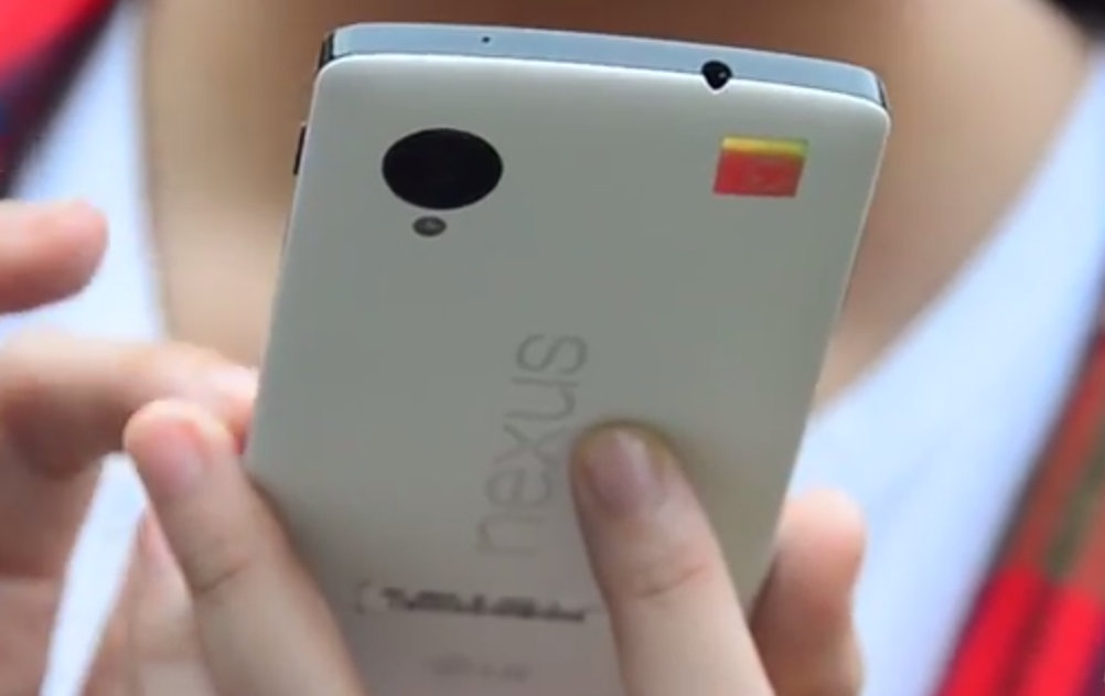 Dung thu Google Nexus 5 chinh hang gia 11,9 trieu dong hinh anh