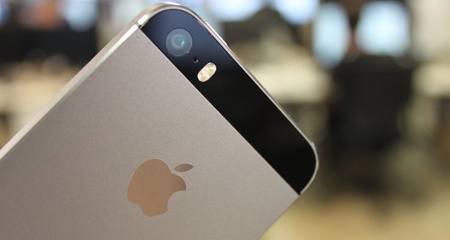 Apple duoc khuyen nen ban ca iPhone Android hinh anh