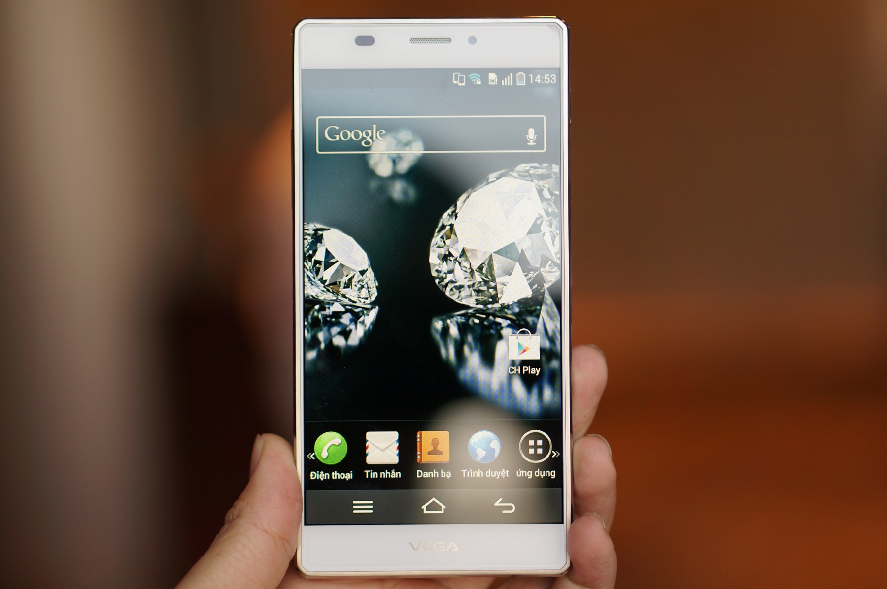 Su kien ra mat dien thoai Vega Iron A870 tai Viet Nam hinh anh