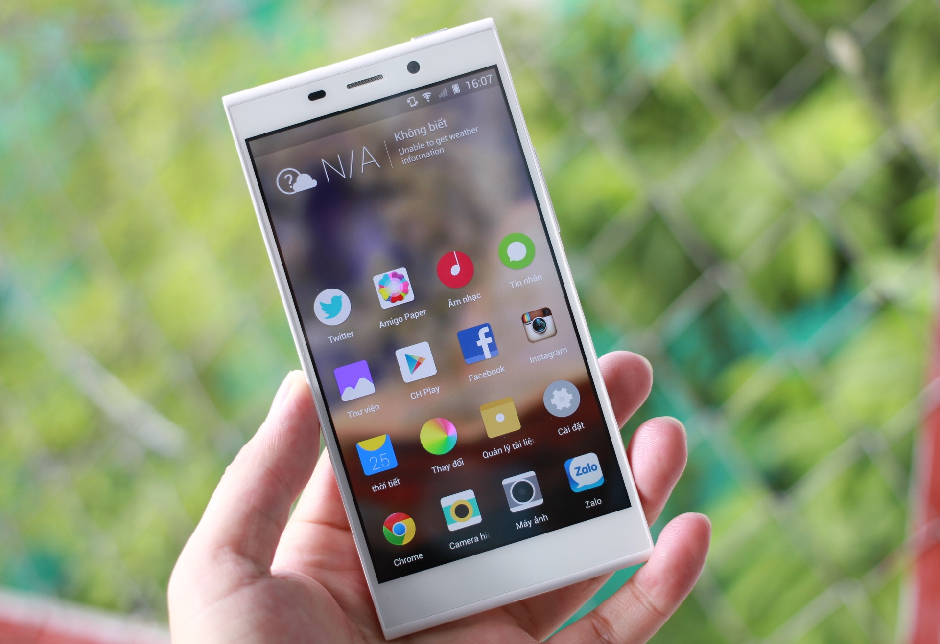 Danh gia Gionee E7: Cau hinh on, chup anh dep hinh anh