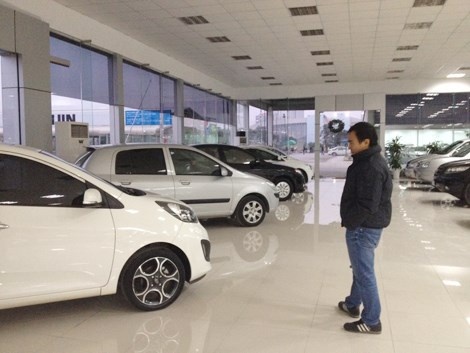 6 thoi quen de giu gia khi ban lai xe hinh anh